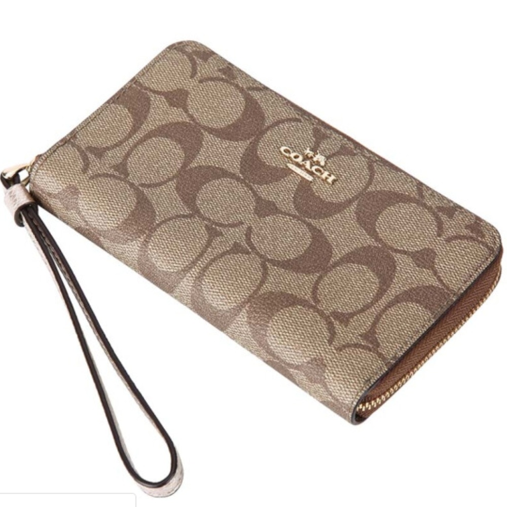 Coach Signature Phone Wallet / Wristlet